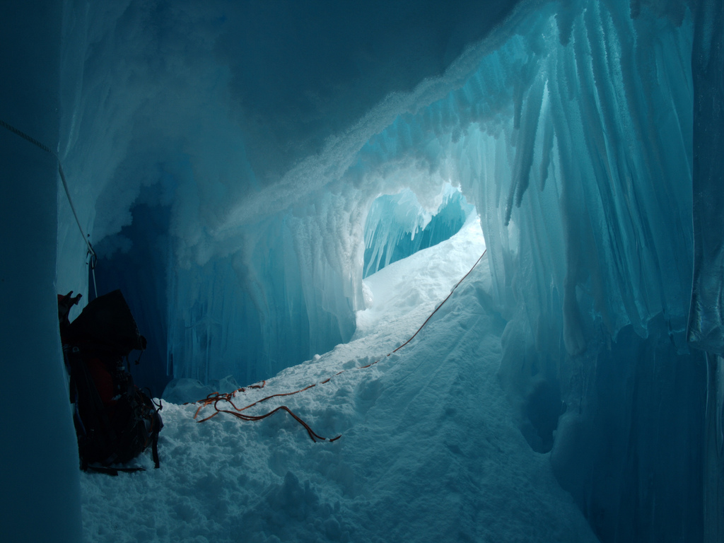 Фотография: Ледовые пещеры со всего мира №2 - BigPicture.ru