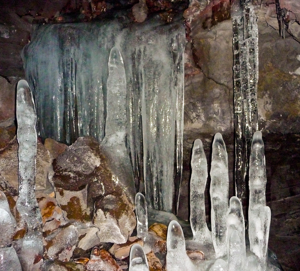 Фотография: Ледовые пещеры со всего мира №16 - BigPicture.ru