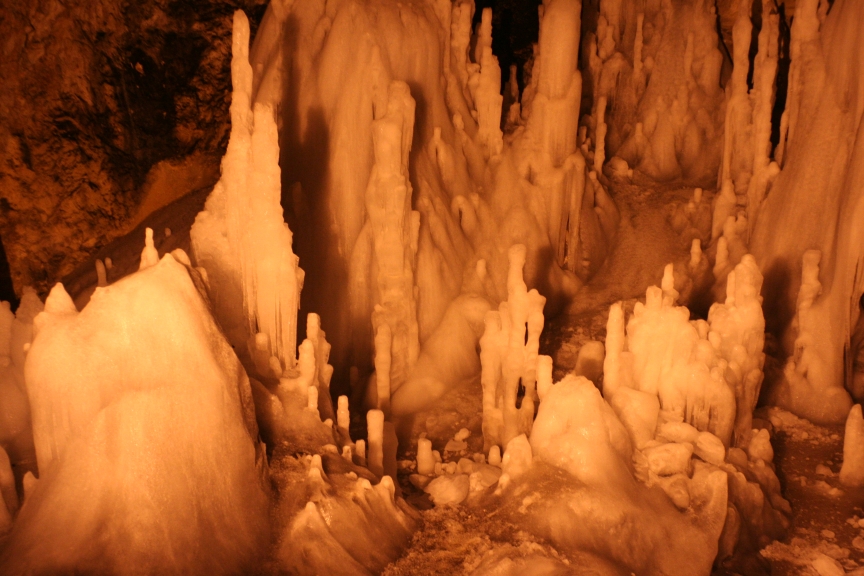 Фотография: Ледовые пещеры со всего мира №18 - BigPicture.ru