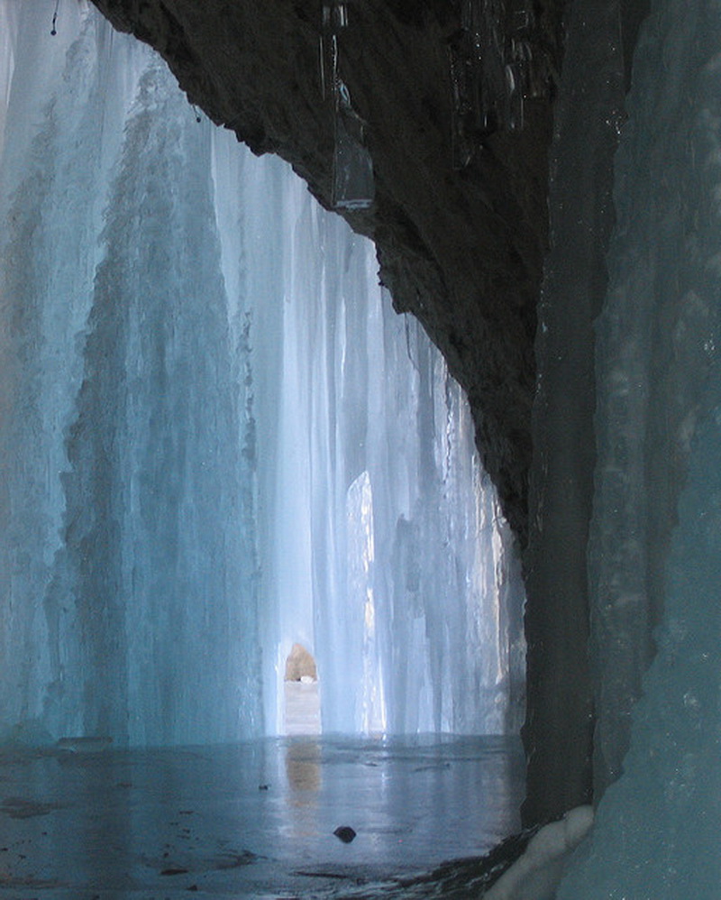 Фотография: Ледовые пещеры со всего мира №25 - BigPicture.ru