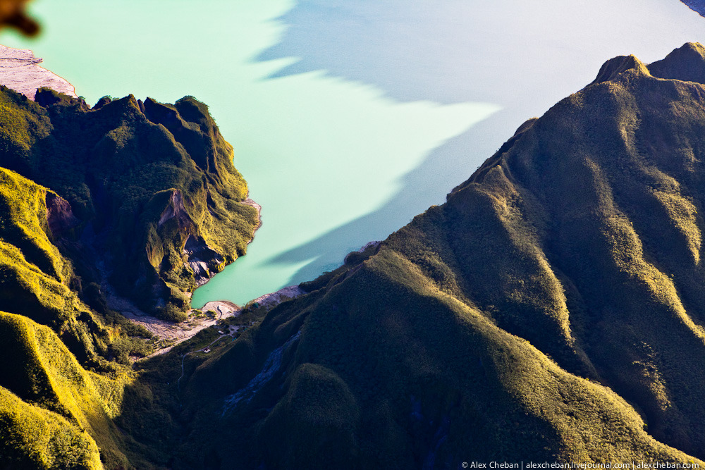 Фотография: Полет над кратером вулкана Пинатубо №26 - BigPicture.ru