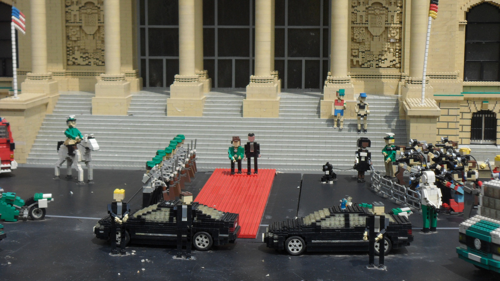 Фотография: События 2011 года в Lego-интерпретации №9 - BigPicture.ru