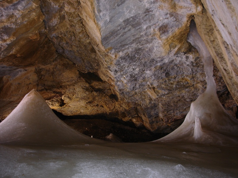 Фотография: Ледовые пещеры со всего мира №10 - BigPicture.ru