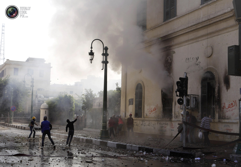Фотография: Новые беспорядки в Египте №12 - BigPicture.ru