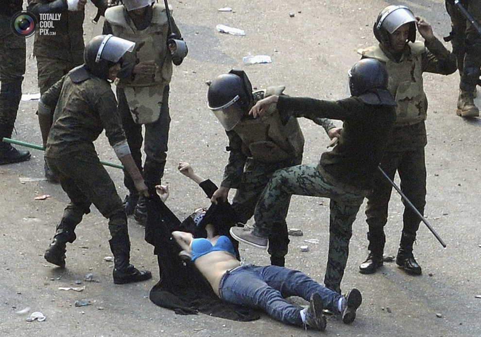 Фотография: Новые беспорядки в Египте №18 - BigPicture.ru