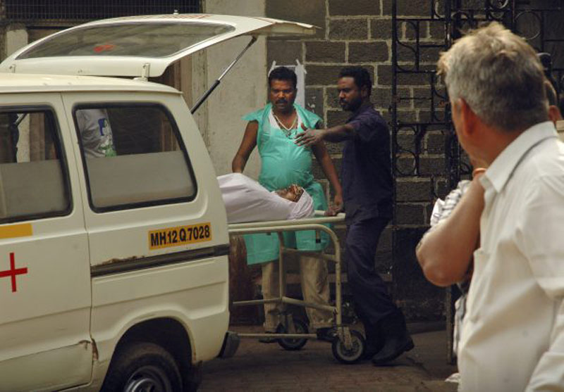 Фотография: Психбольной в Индии угнал автобус и задавил 9 человек №10 - BigPicture.ru