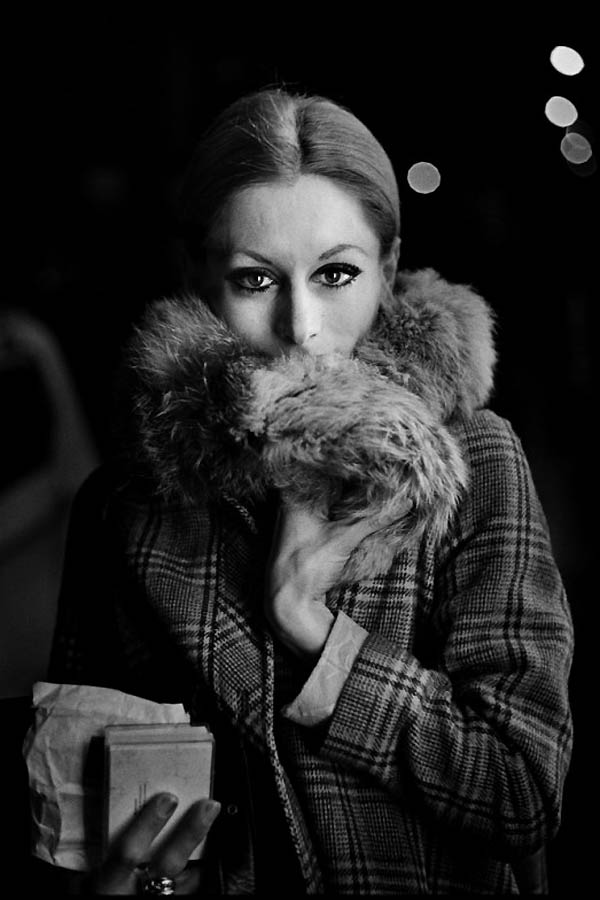 Фотография: Бессонные ночи в квартале красных фонарей: как жили французские транссексуалы в начале 60-х №12 - BigPicture.ru