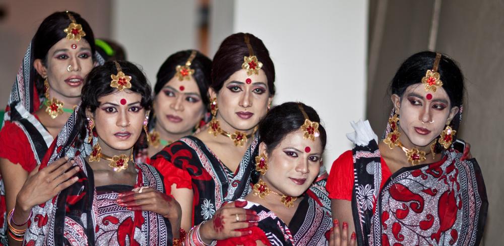 Фотография: Ни мужчина, ни женщина - транссексуалы из Бангладеш №14 - BigPicture.ru