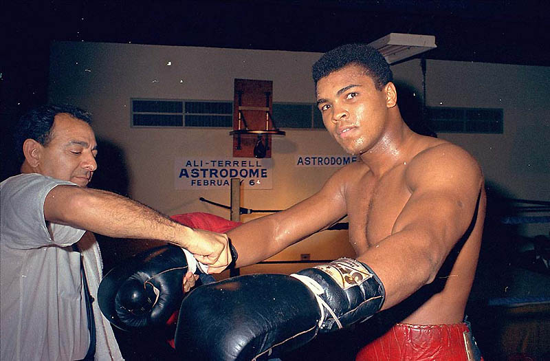 Фотография: В США умер Мохаммед Али — один из величайших боксеров в истории спорта №15 - BigPicture.ru