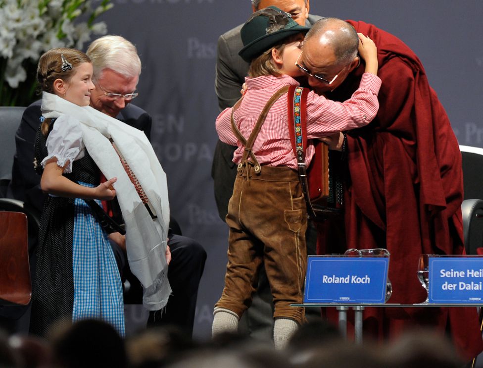 Фотография: Все лица Далай-ламы: духовный лидер, политик, изгнанник №17 - BigPicture.ru