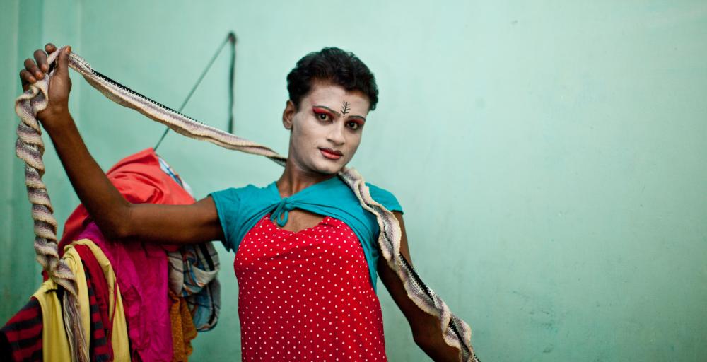 Фотография: Ни мужчина, ни женщина - транссексуалы из Бангладеш №20 - BigPicture.ru