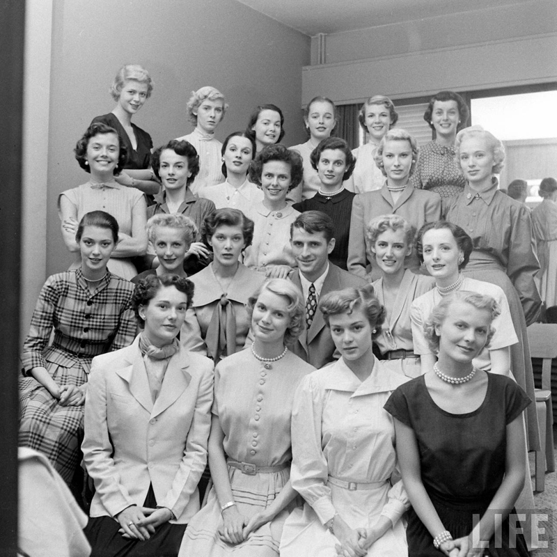 Фотография: Будни американского модельного агентства 1948 №21 - BigPicture.ru