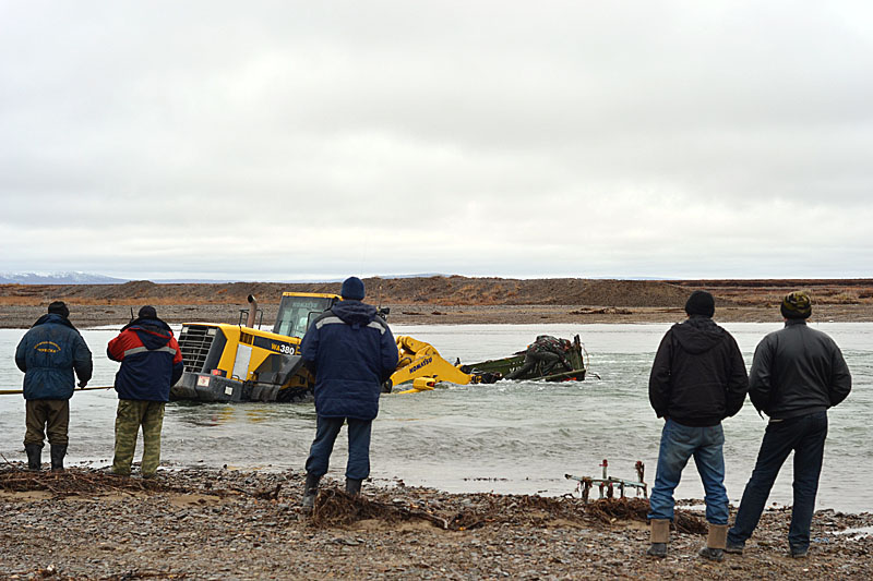 Фотография: Как вытаскивают утонувшие грузовики №4 - BigPicture.ru