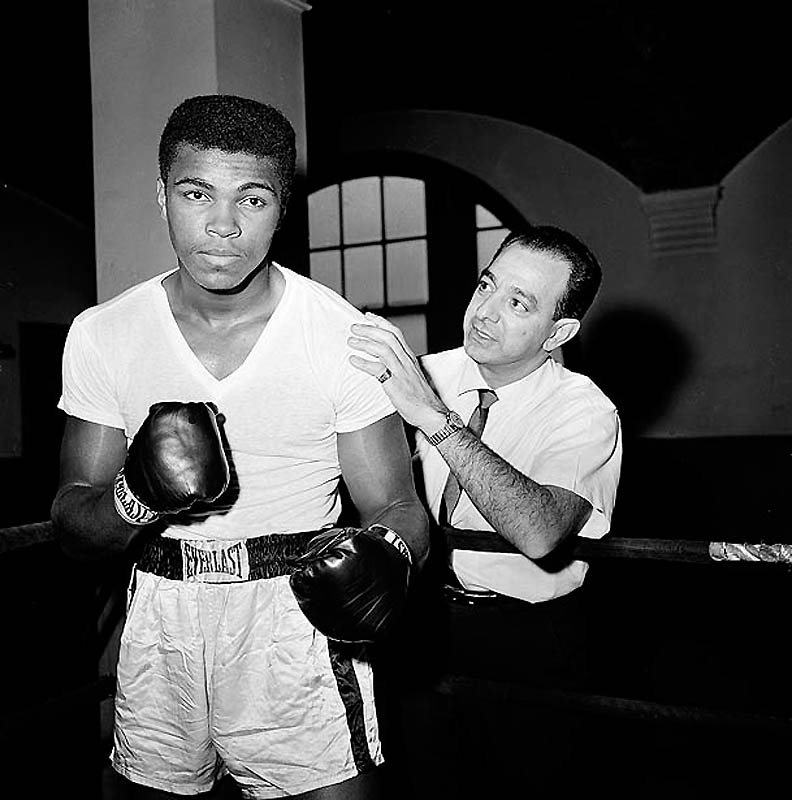 Фотография: В США умер Мохаммед Али — один из величайших боксеров в истории спорта №5 - BigPicture.ru