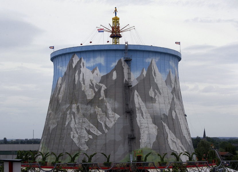 Фотография: Парк развлечений на территории ядерного реактора №15 - BigPicture.ru