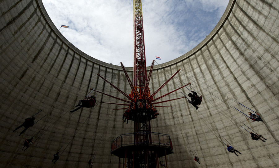 Фотография: Парк развлечений на территории ядерного реактора №7 - BigPicture.ru