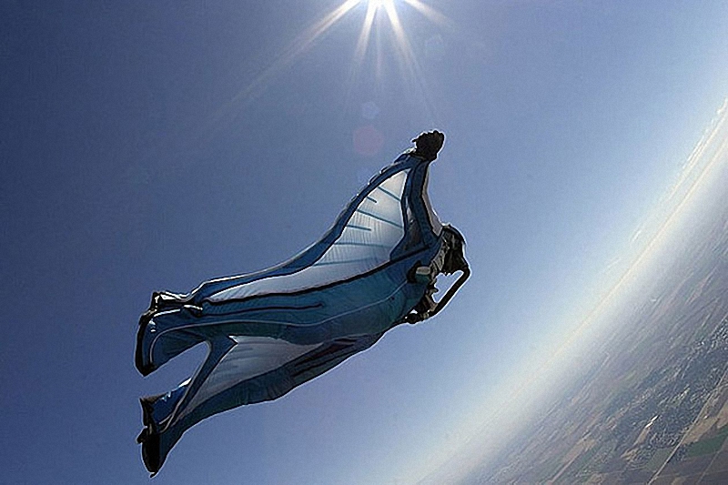 Wingsuit fly. Вингсьют Химера. Полет вингсьют горы. Вингсьют парашютный спорт. Вингсьют дайвинг.