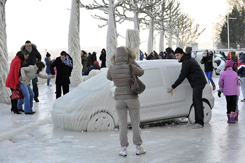 Фотография: Ледяные скульптуры на Женевском озере №14 - BigPicture.ru