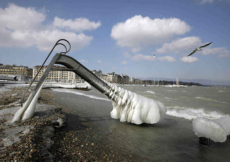 Фотография: Ледяные скульптуры на Женевском озере №15 - BigPicture.ru