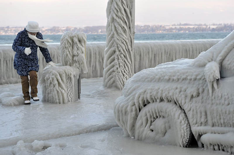 Фотография: Ледяные скульптуры на Женевском озере №22 - BigPicture.ru