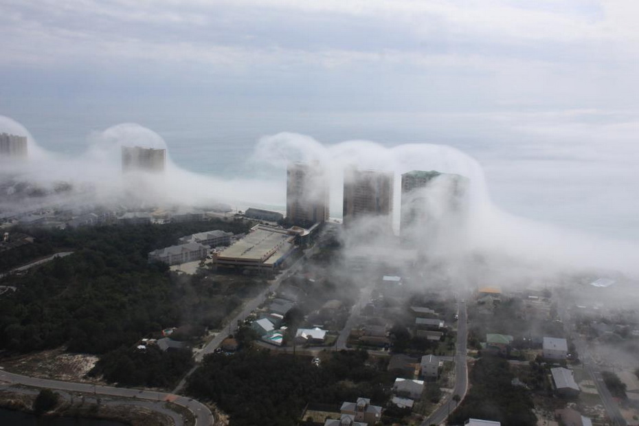 Фотография: Волны тумана в Панама-Сити №4 - BigPicture.ru