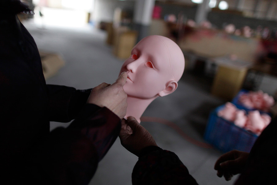 Фотография: На китайской фабрике по производству секс-кукол №18 - BigPicture.ru