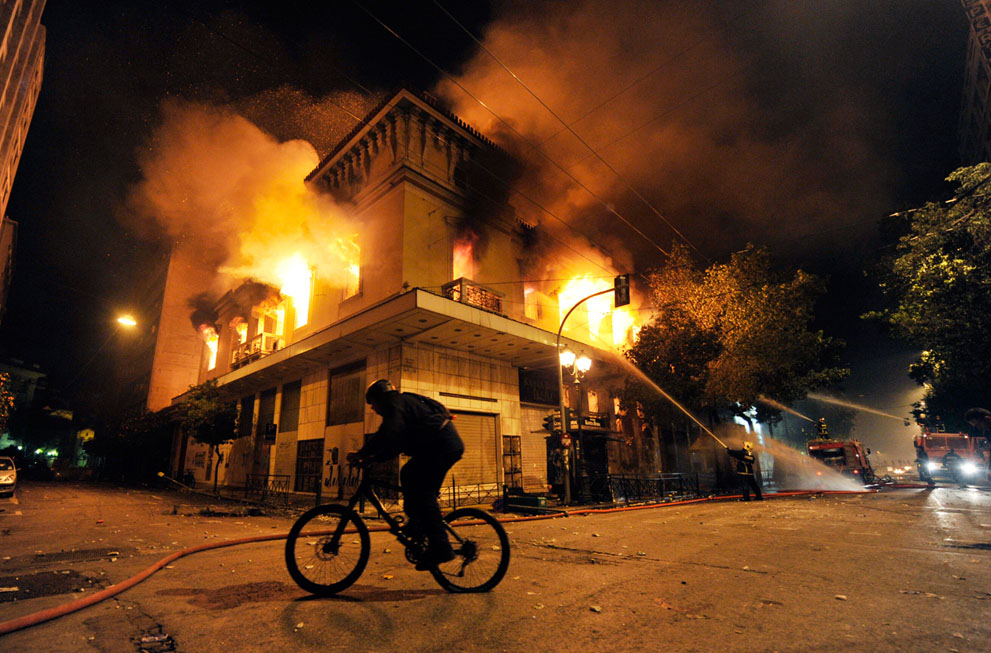 Фотография: Афины в огне №18 - BigPicture.ru