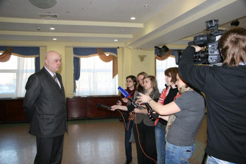 Фотография: Подготовка системы веб-трансляций с избирательных участков №10 - BigPicture.ru