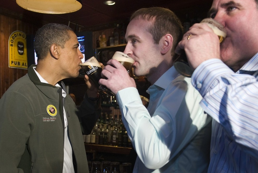 Фотография: Обама отметил День святого Патрика пивом в пабе №4 - BigPicture.ru