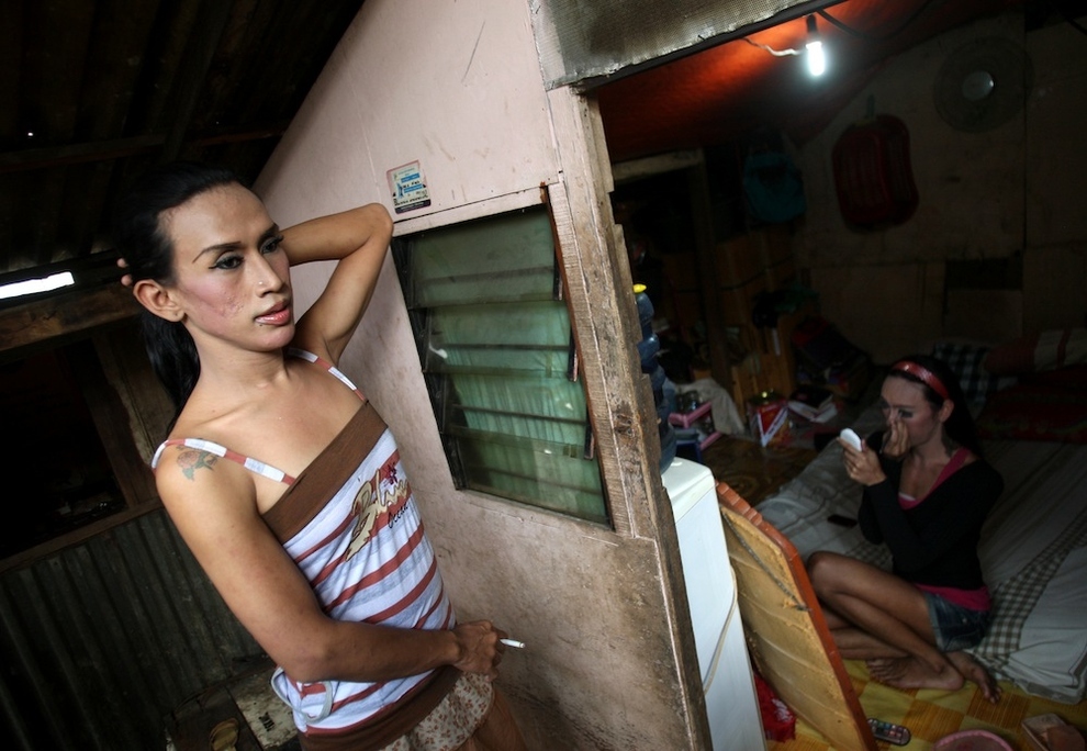 Фотография: Бывшая няня Обамы и другие транссексуалы Джакарты №7 - BigPicture.ru