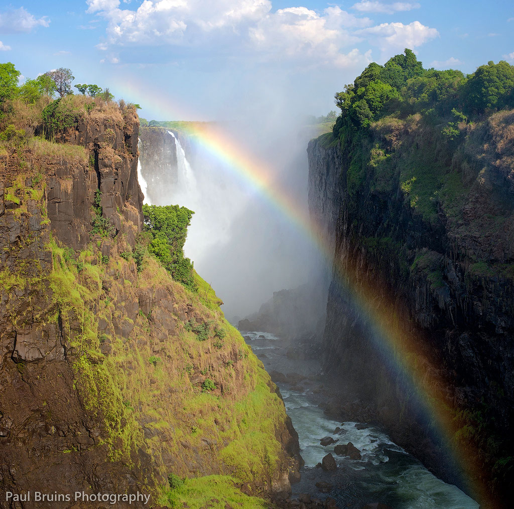 Фотография: Радуга над самым большим водопадом в мире №26 - BigPicture.ru