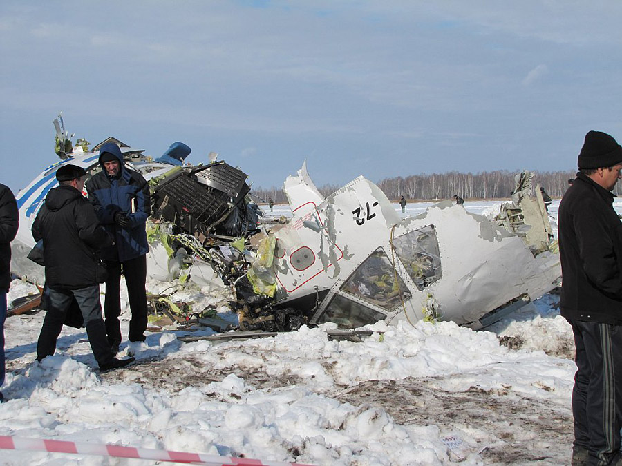 Фотография: Крушение самолета Utair под Тюменью №6 - BigPicture.ru