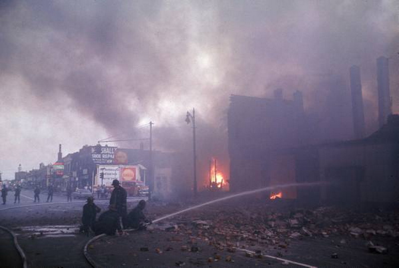 Фотография: Американский бунт. Детройт, 1967 год №14 - BigPicture.ru