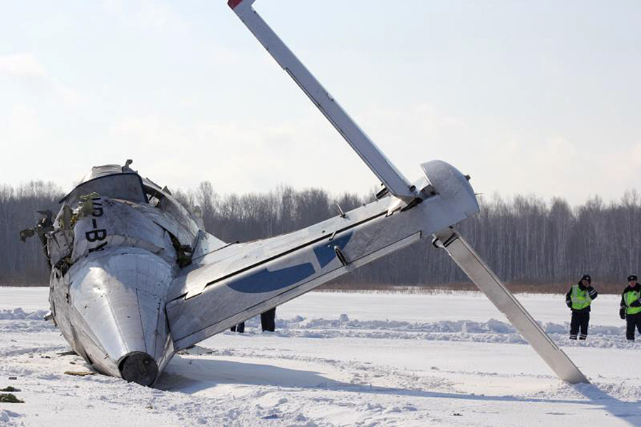 Фотография: Крушение самолета Utair под Тюменью №14 - BigPicture.ru