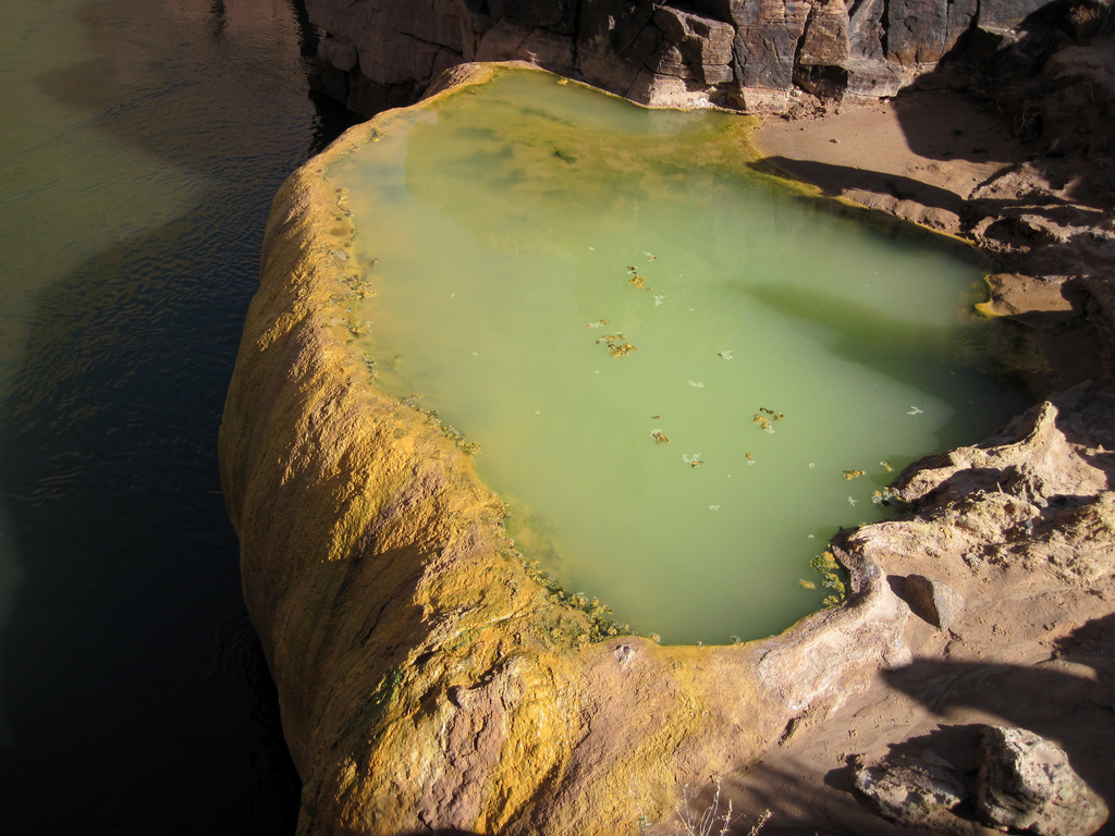 Фотография: Бассейн-тыква с мышьяком в Гранд Каньоне №5 - BigPicture.ru