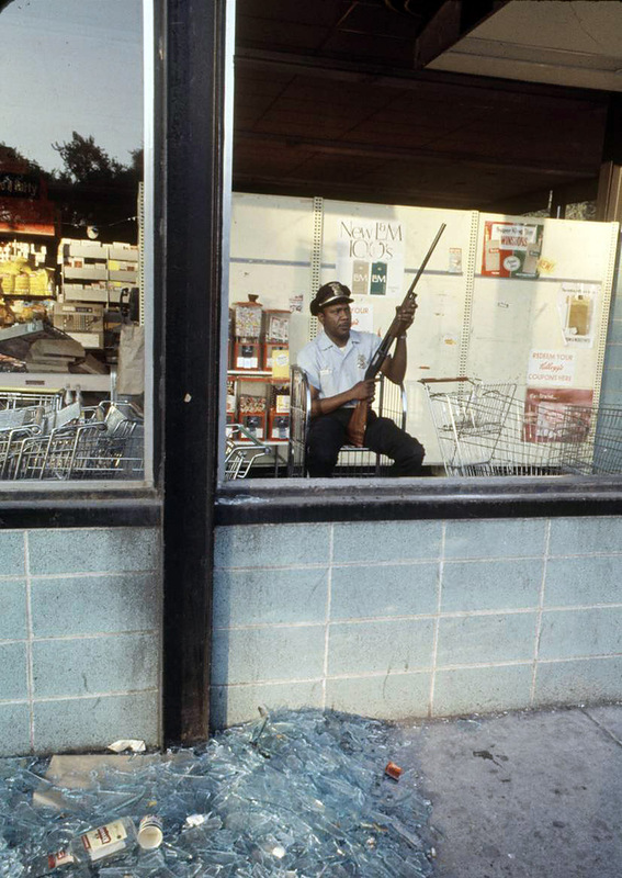 Фотография: Американский бунт. Детройт, 1967 год №8 - BigPicture.ru