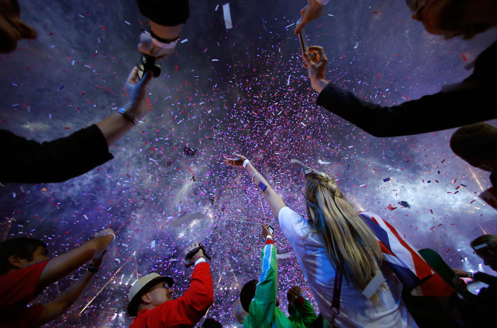 Фотография: Красочная церемония закрытия Олимпийских игр 2012 в Лондоне №18 - BigPicture.ru
