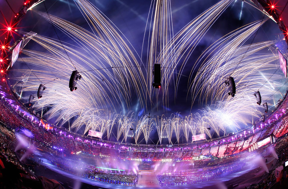 Фотография: Красочная церемония закрытия Олимпийских игр 2012 в Лондоне №28 - BigPicture.ru
