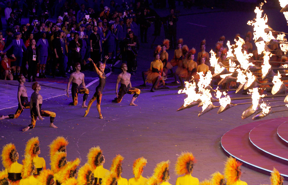 Фотография: Красочная церемония закрытия Олимпийских игр 2012 в Лондоне №38 - BigPicture.ru