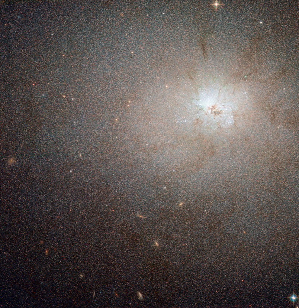 Фотография: Телескоп Хаббл: 22 года на орбите №12 - BigPicture.ru