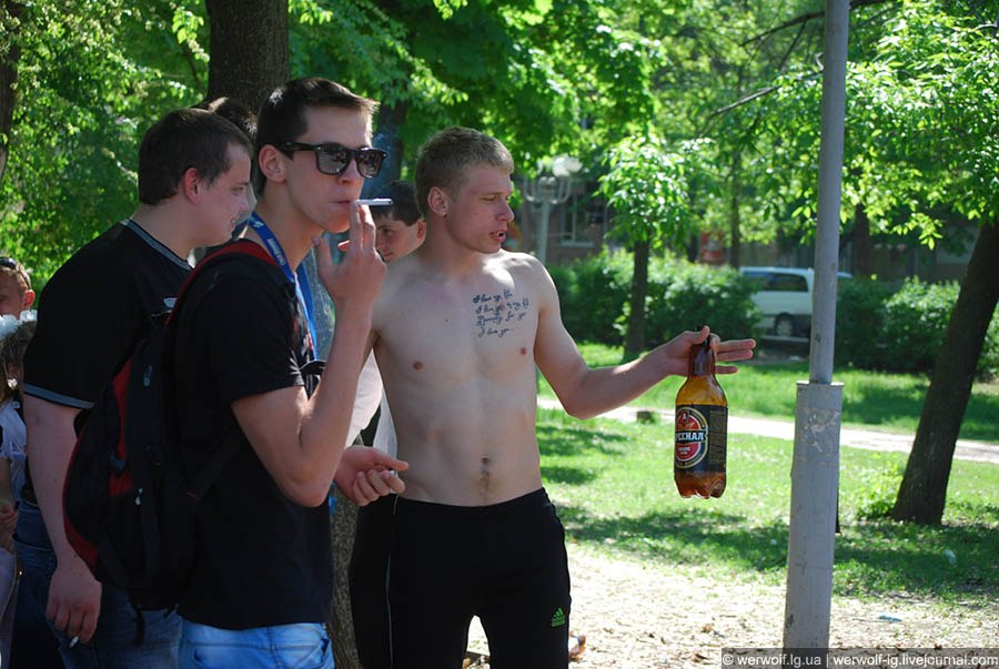 Фотография: Фотоохота или Последний звонок в Луганске 2012 №67 - BigPicture.ru