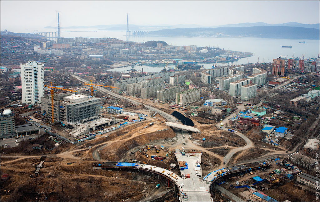 Фотография: Самые головокружительные фотографии Владивостока от московских руферов №10 - BigPicture.ru