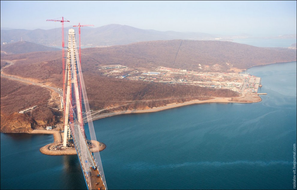 Самые головокружительные фотографии Владивостока от московских руферов ...