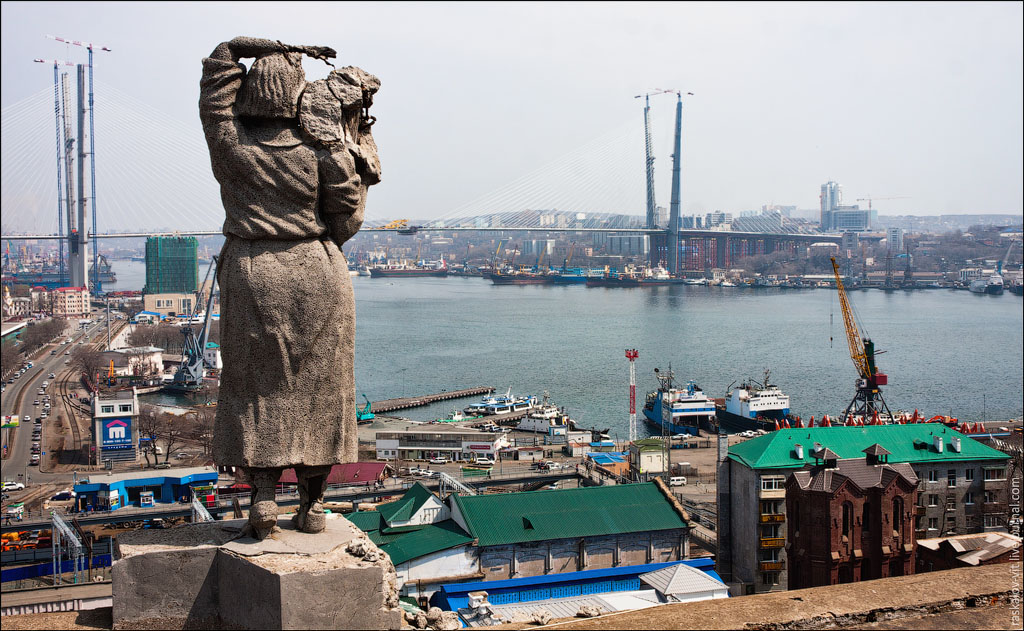 Фотография: Самые головокружительные фотографии Владивостока от московских руферов №38 - BigPicture.ru