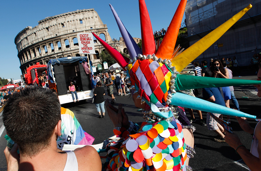Фотография: Гей парады во всем мире 2012 №37 - BigPicture.ru