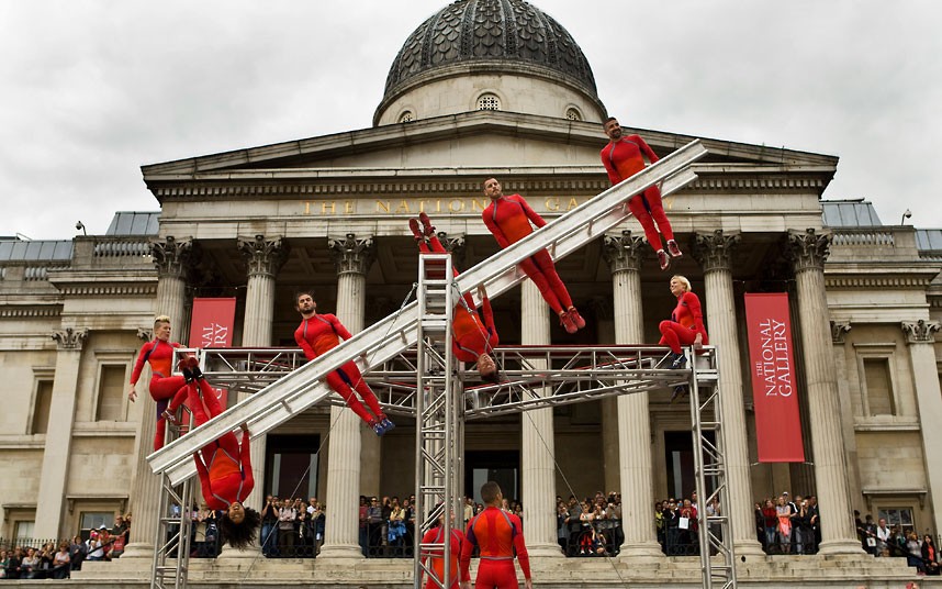Фотография: Акробаты на улицах Лондона №9 - BigPicture.ru