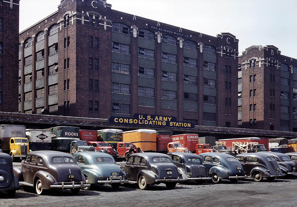 Машина времени: 100 цветных фотографий из США 1940-х годов