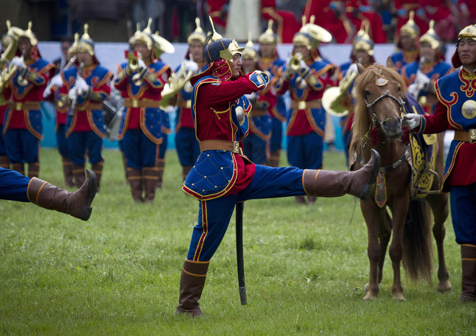 Фотография: Надом - три мужские игры Монголии №14 - BigPicture.ru