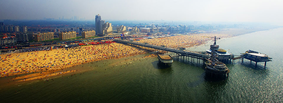 Фотография: Как выглядит пляжная Голландия с высоты птичьего полета №21 - BigPicture.ru