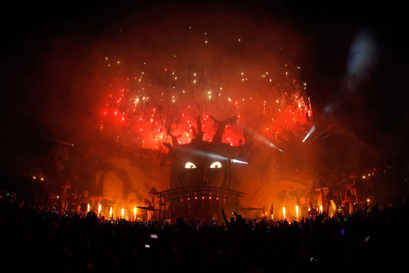 Фотография: Удивительные сцены фестиваля Tomorrowland №17 - BigPicture.ru